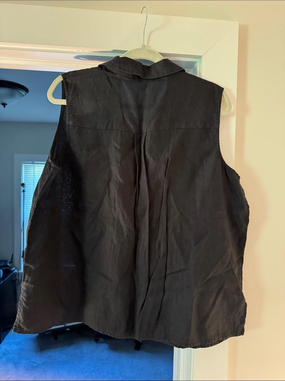 Eileen Fisher Black Linen Sleeveless Button-Down Shirt